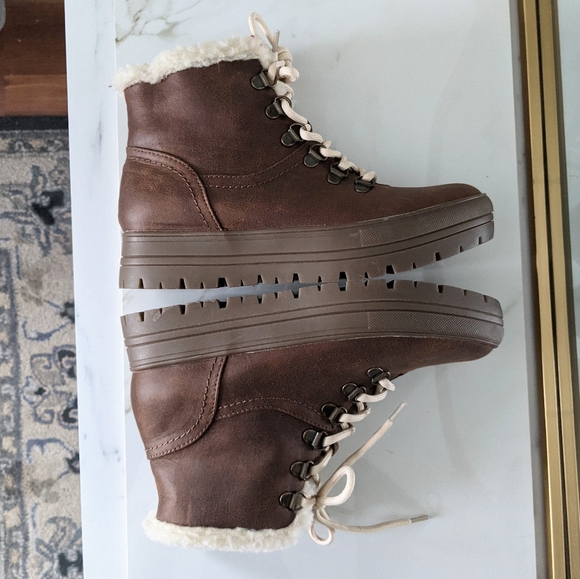 NWOT White Mountain Zion Hiking Boots - Picture 15 of 15